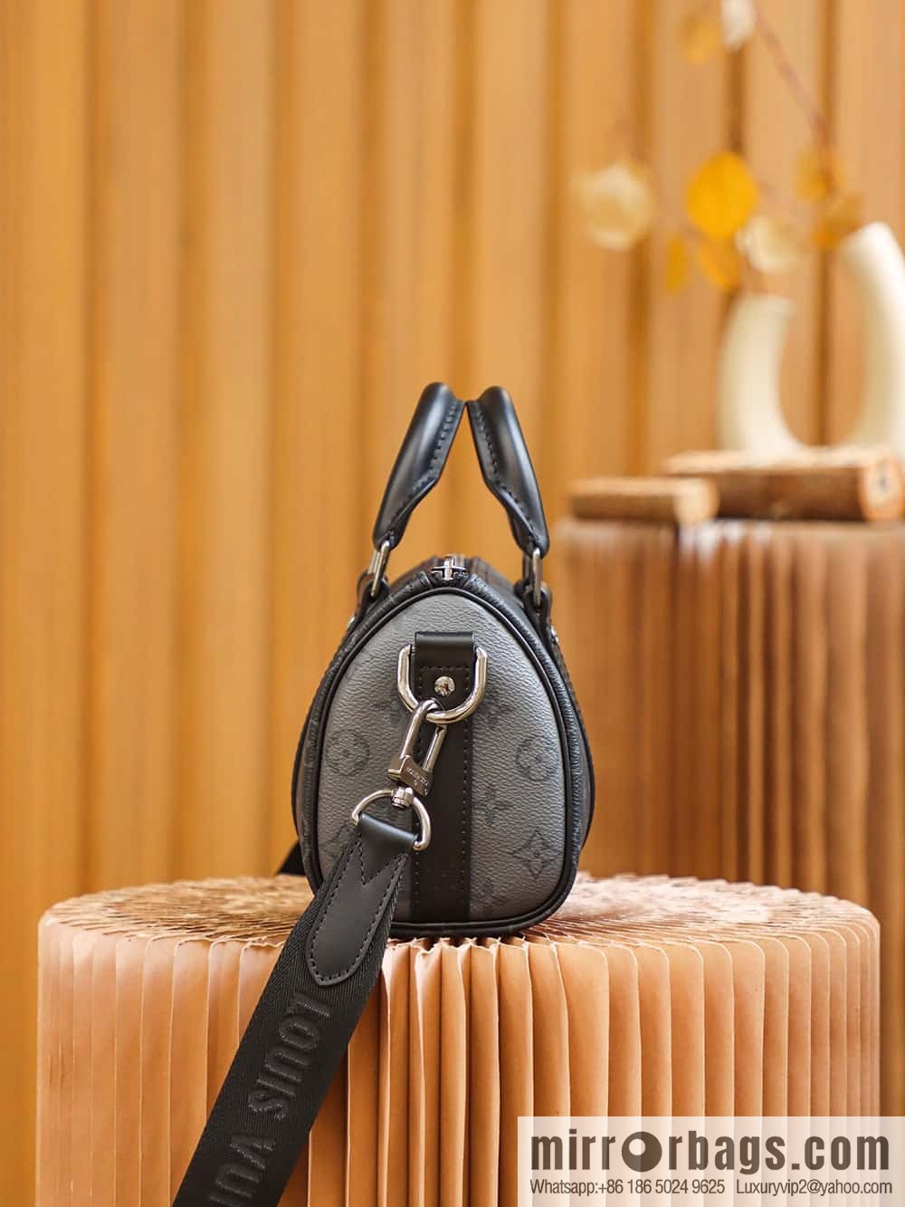 LV M46271 Keepall Bandoulière 25