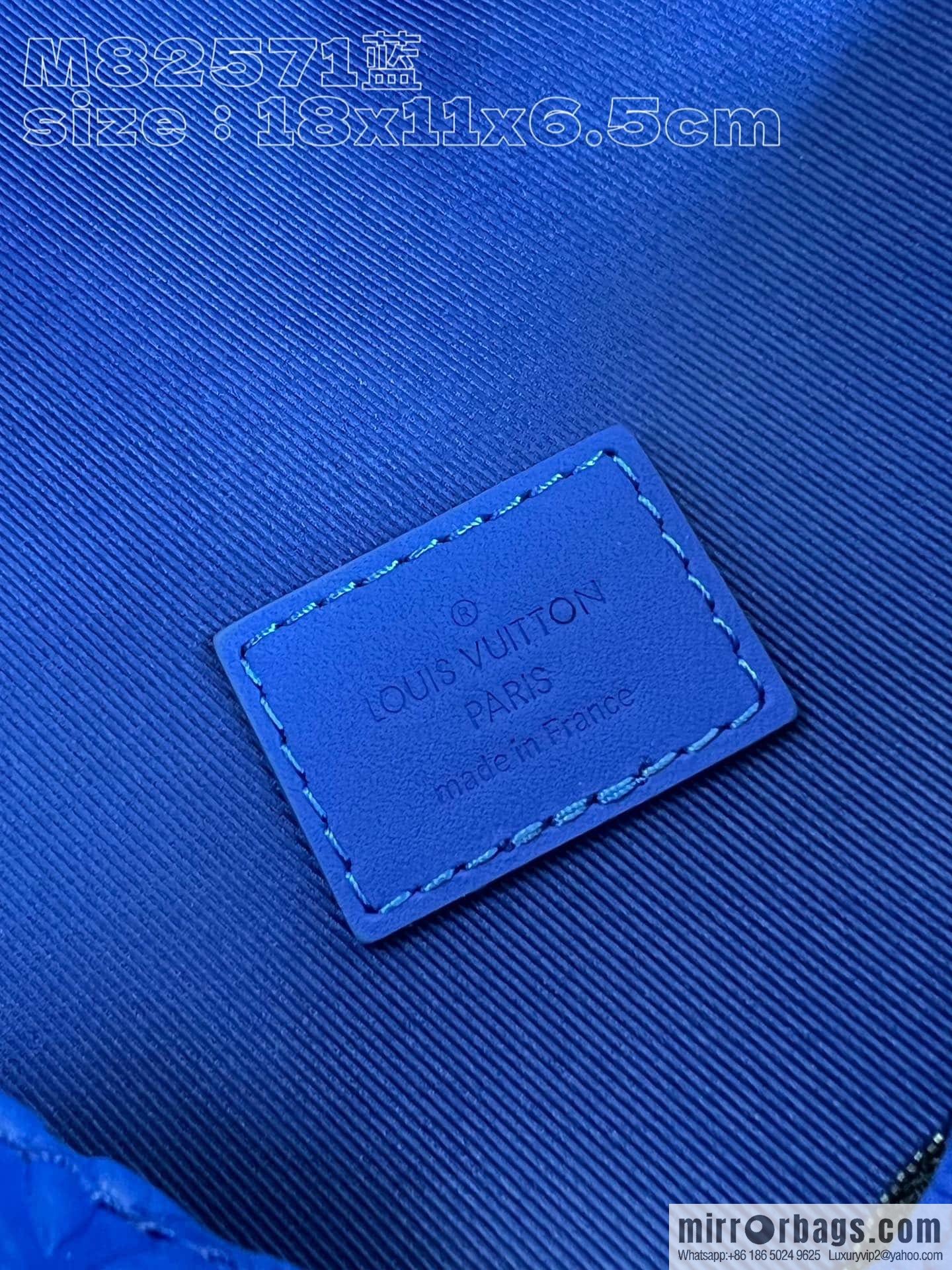 LV M82571 Steamer Wearable Wallet