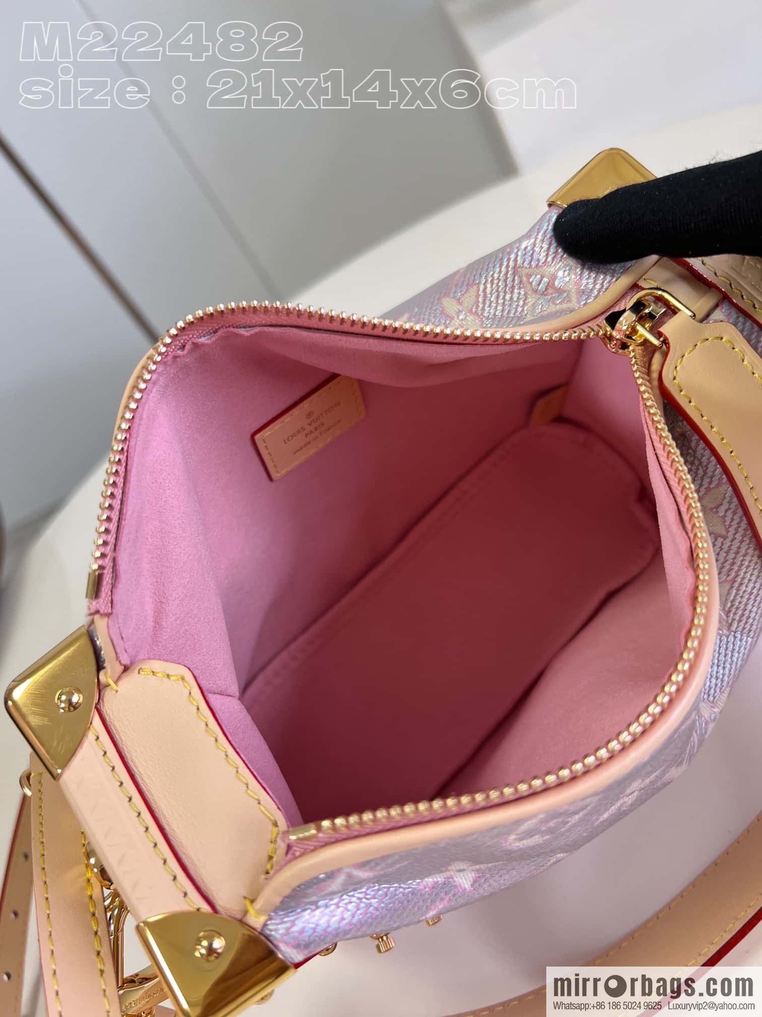 LV M22842 Side Trunk