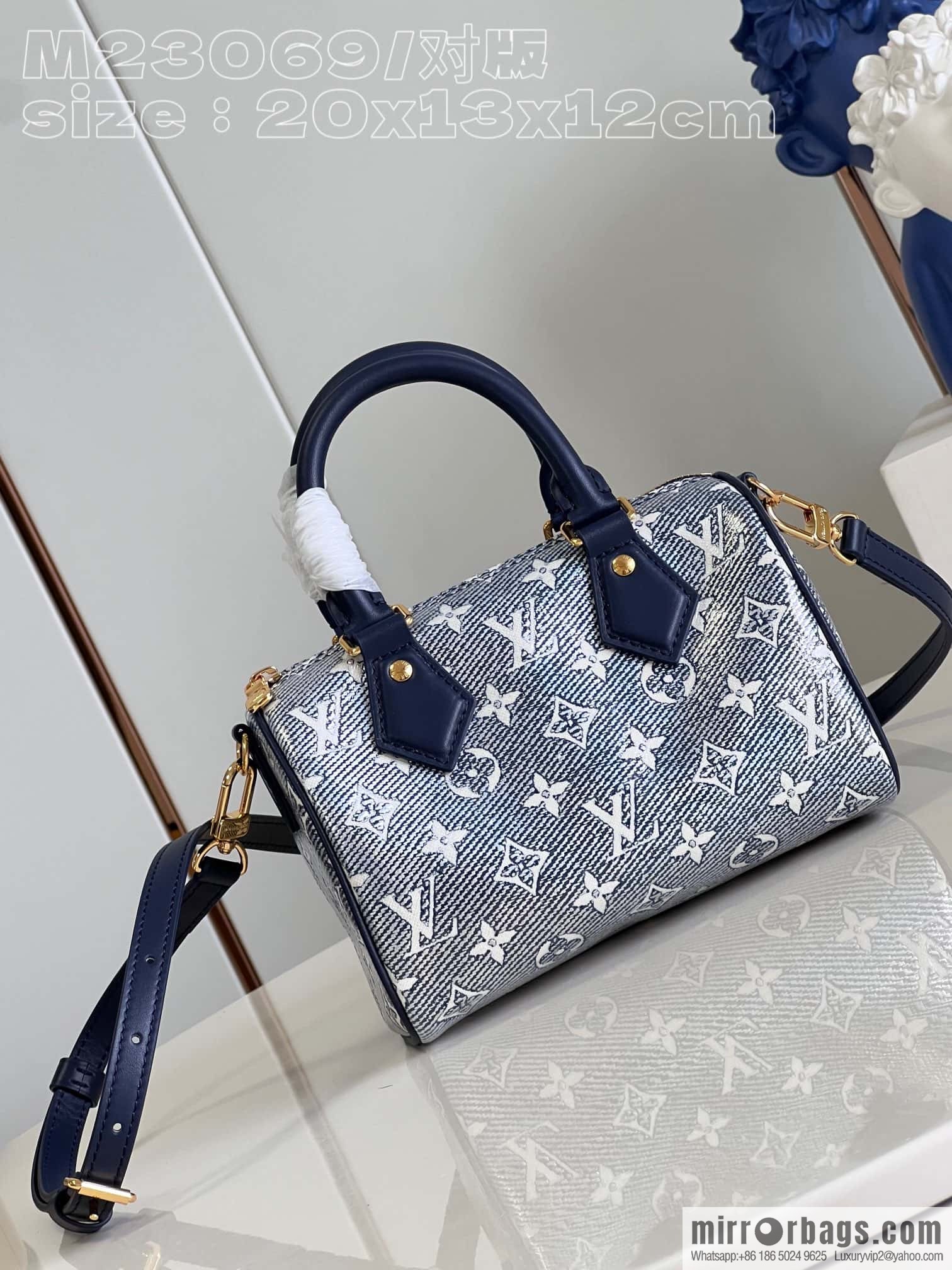 LV M23069 Speedy Bandoulière 20