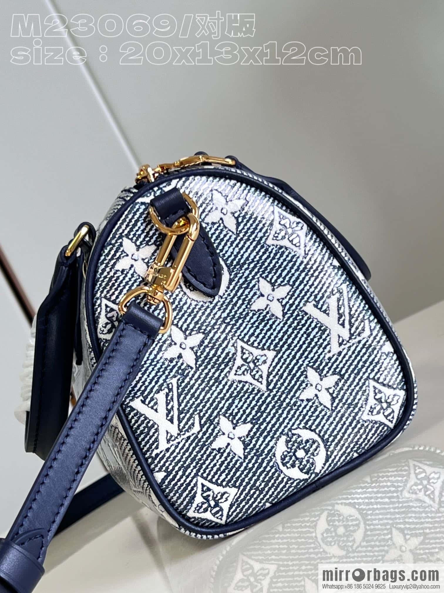 LV M23069 Speedy Bandoulière 20