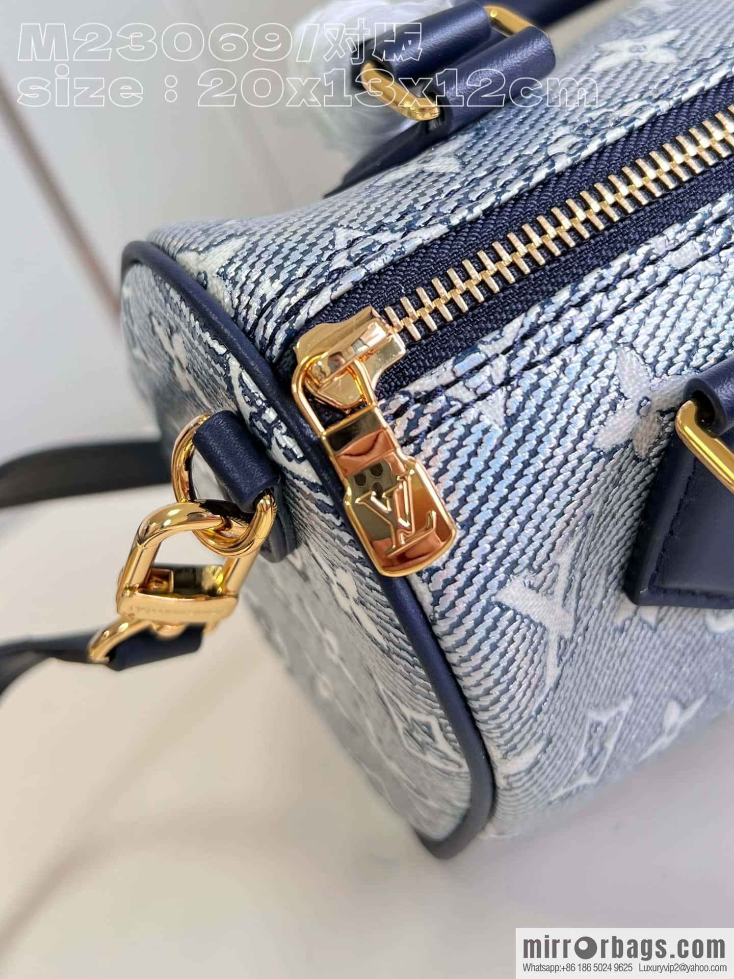 LV M23069 Speedy Bandoulière 20