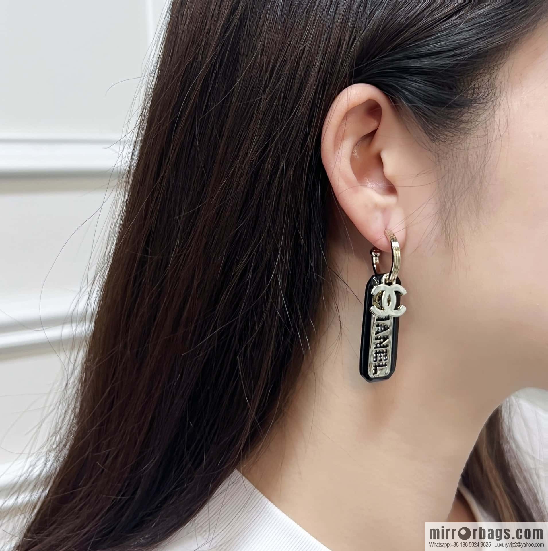 New ☑️ Chanel C2 double c strip letter stud earrings