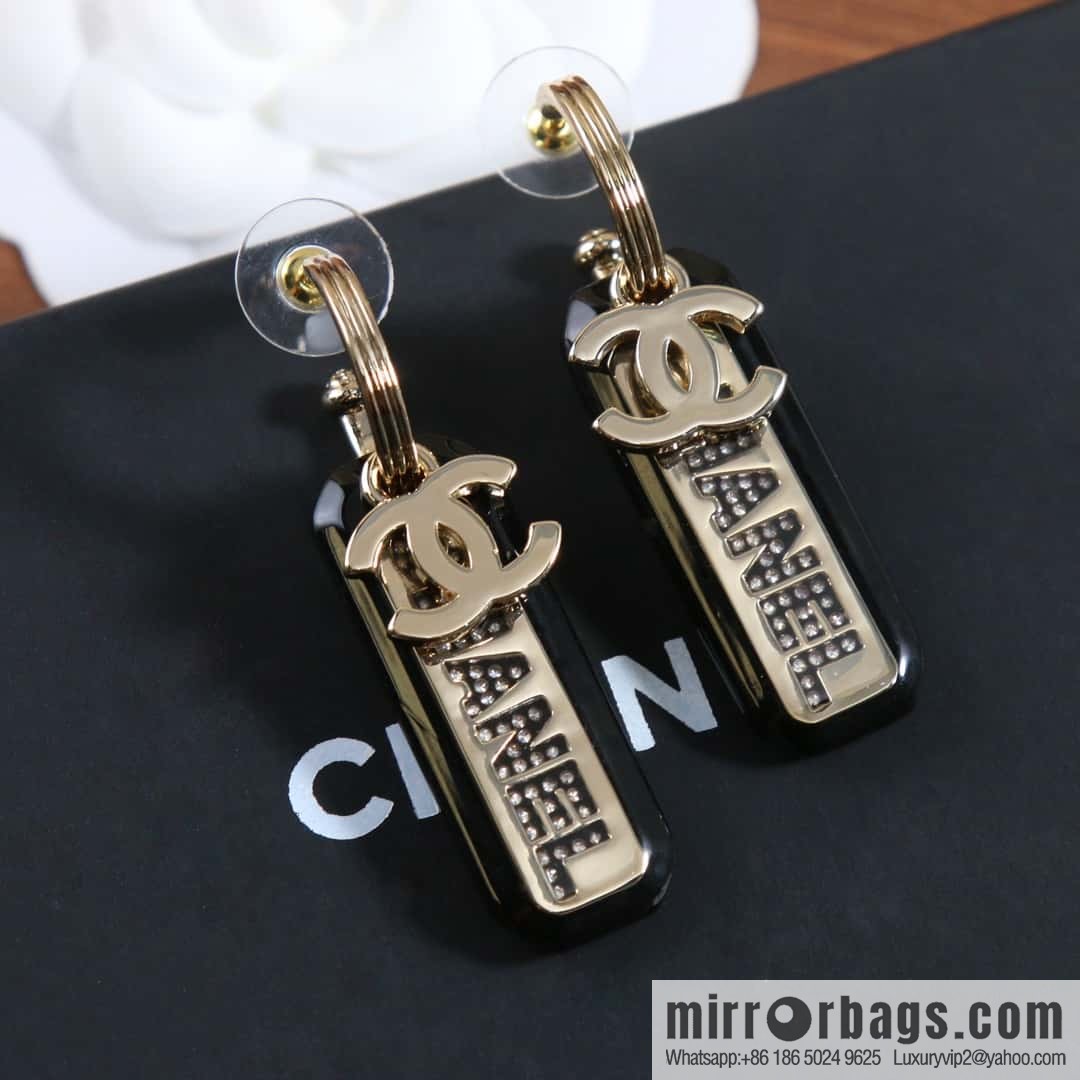 New ☑️ Chanel C2 double c strip letter stud earrings