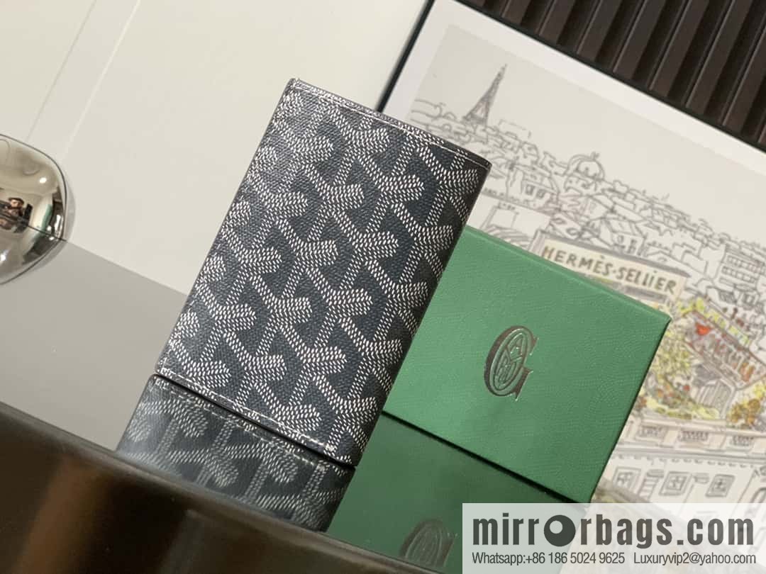 Goyard SAINT-PIERRE bi-fold card holder 7702
