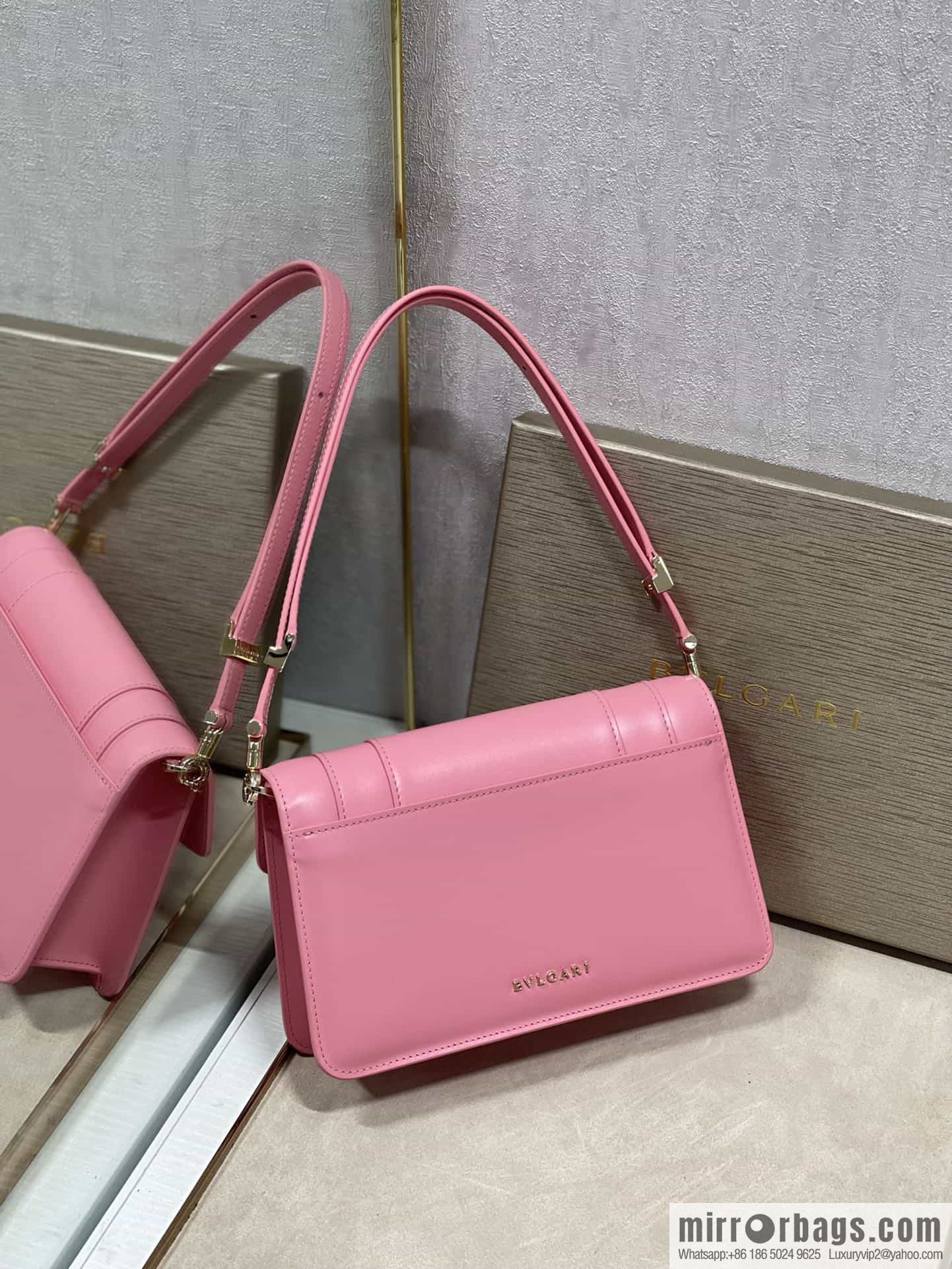 SERPENTI FOREVER EAST-WEST series small shoulder bag Model: 292104