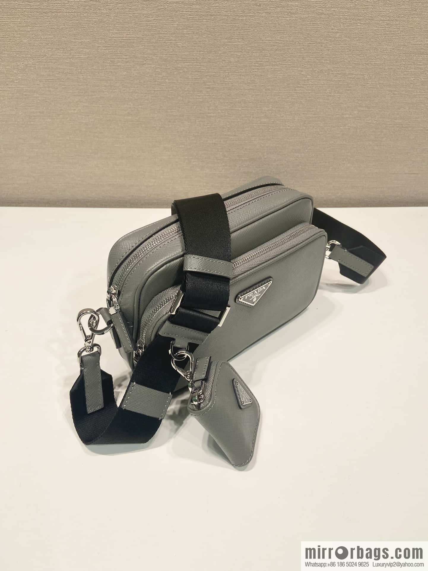 Prada Saffiano leather (fabric) shoulder bag 2VH170