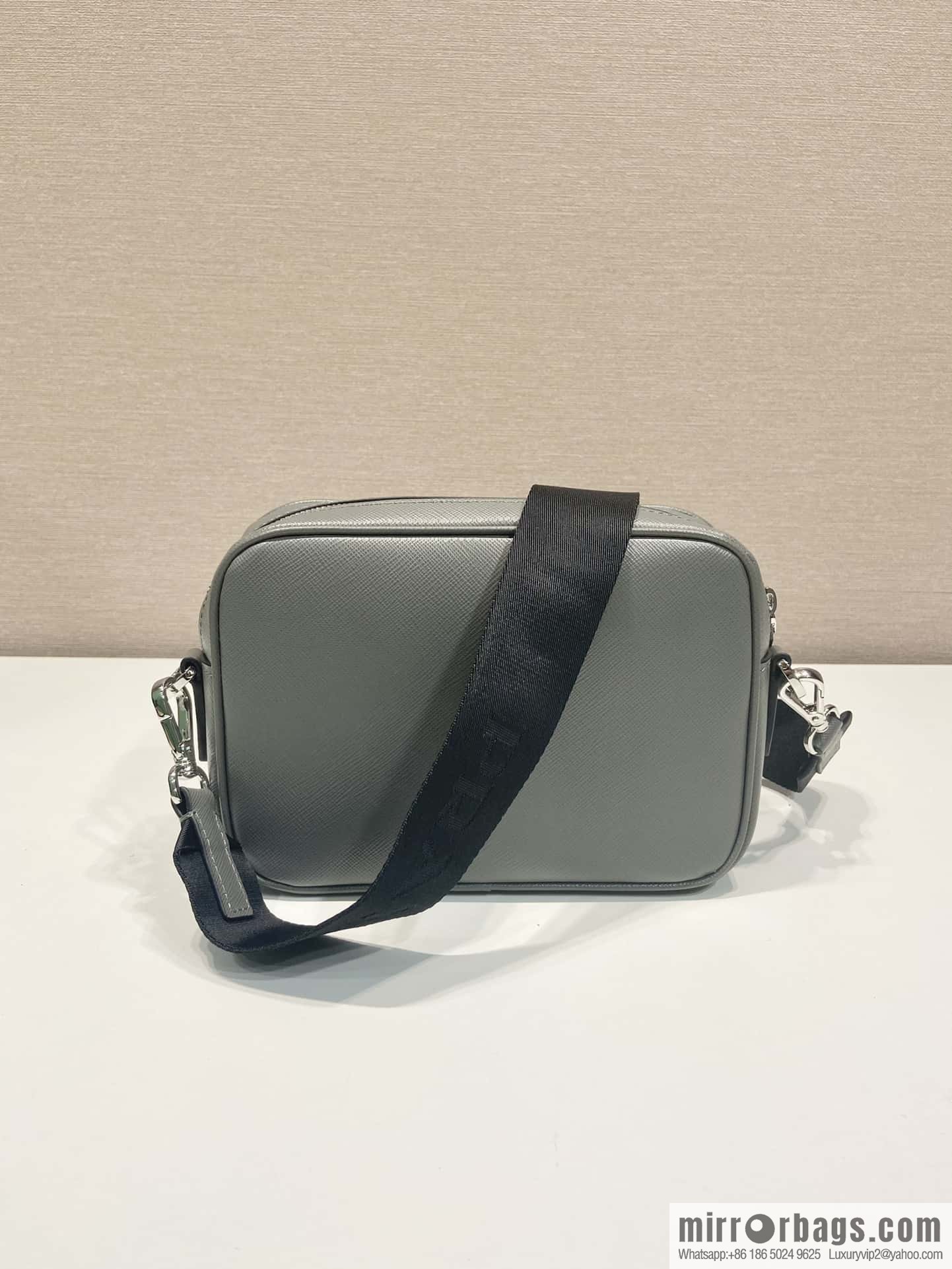 Prada Saffiano leather (fabric) shoulder bag 2VH170