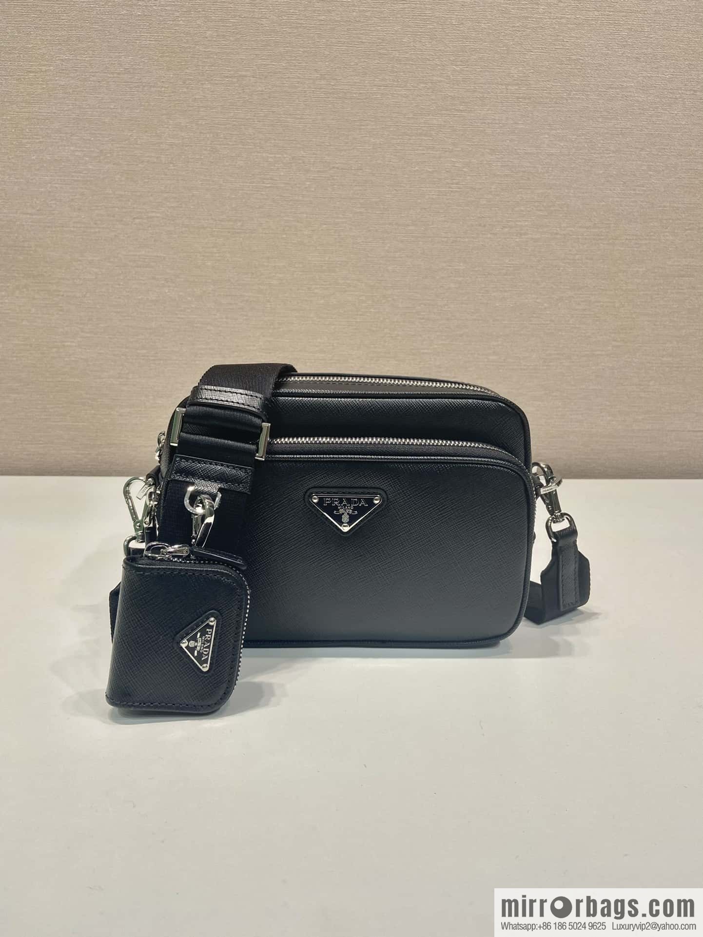 Prada Saffiano leather (fabric) shoulder bag 2VH170