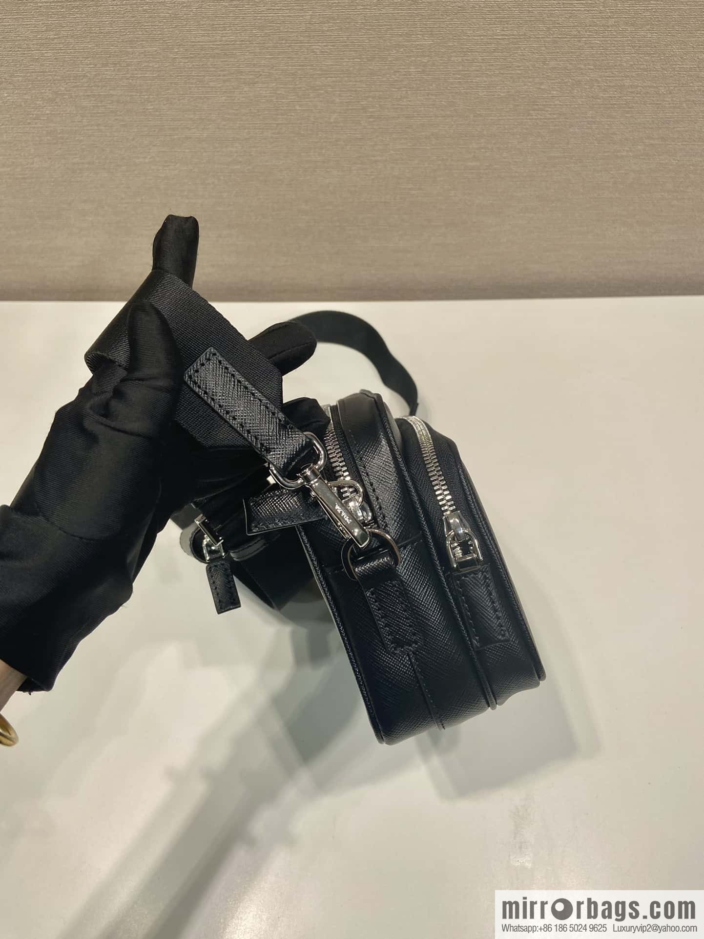 Prada Saffiano leather (fabric) shoulder bag 2VH170
