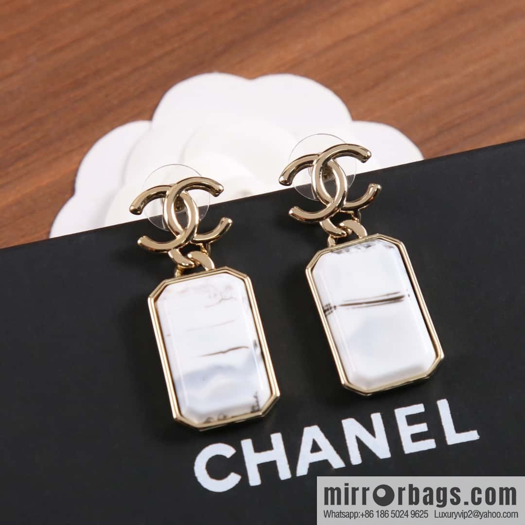 New ☑️ Chanel C2 double c strip earrings