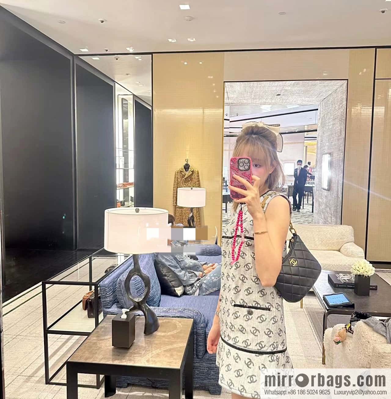 CHANEL 23A Premium Handicraft Workshop Series hobo armpit bag AS4220 black