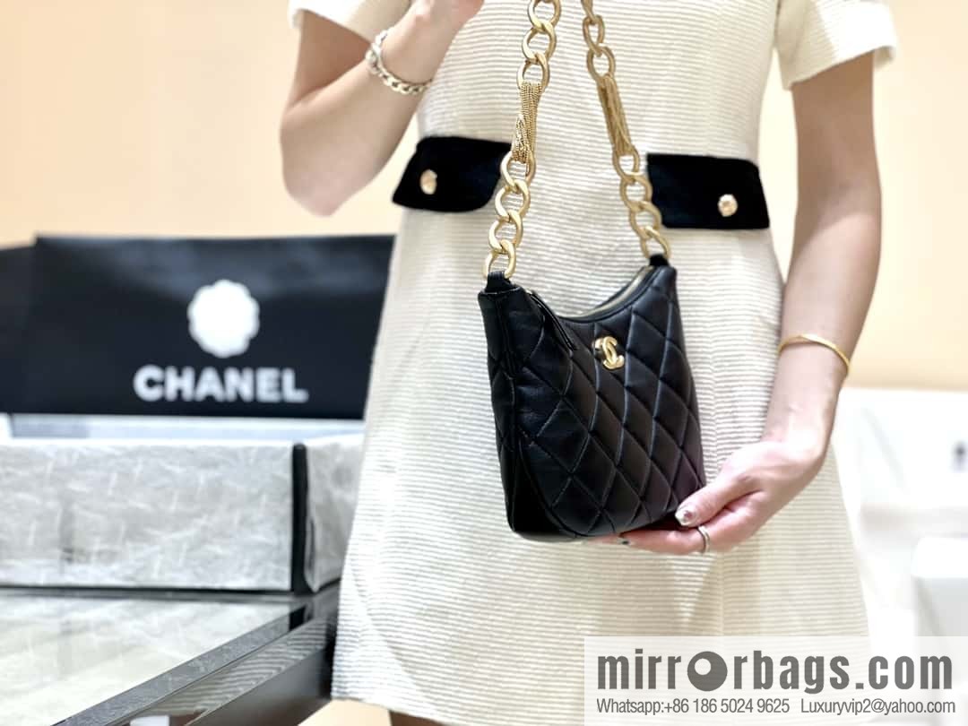 CHANEL 23A Premium Handicraft Workshop Series hobo armpit bag AS4220 black