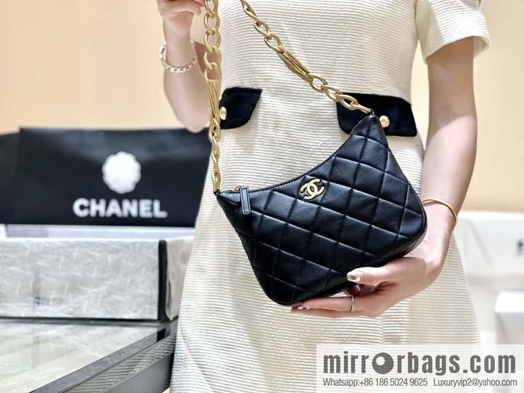 CHANEL 23A Premium Handicraft Workshop Series hobo armpit bag AS4220 black