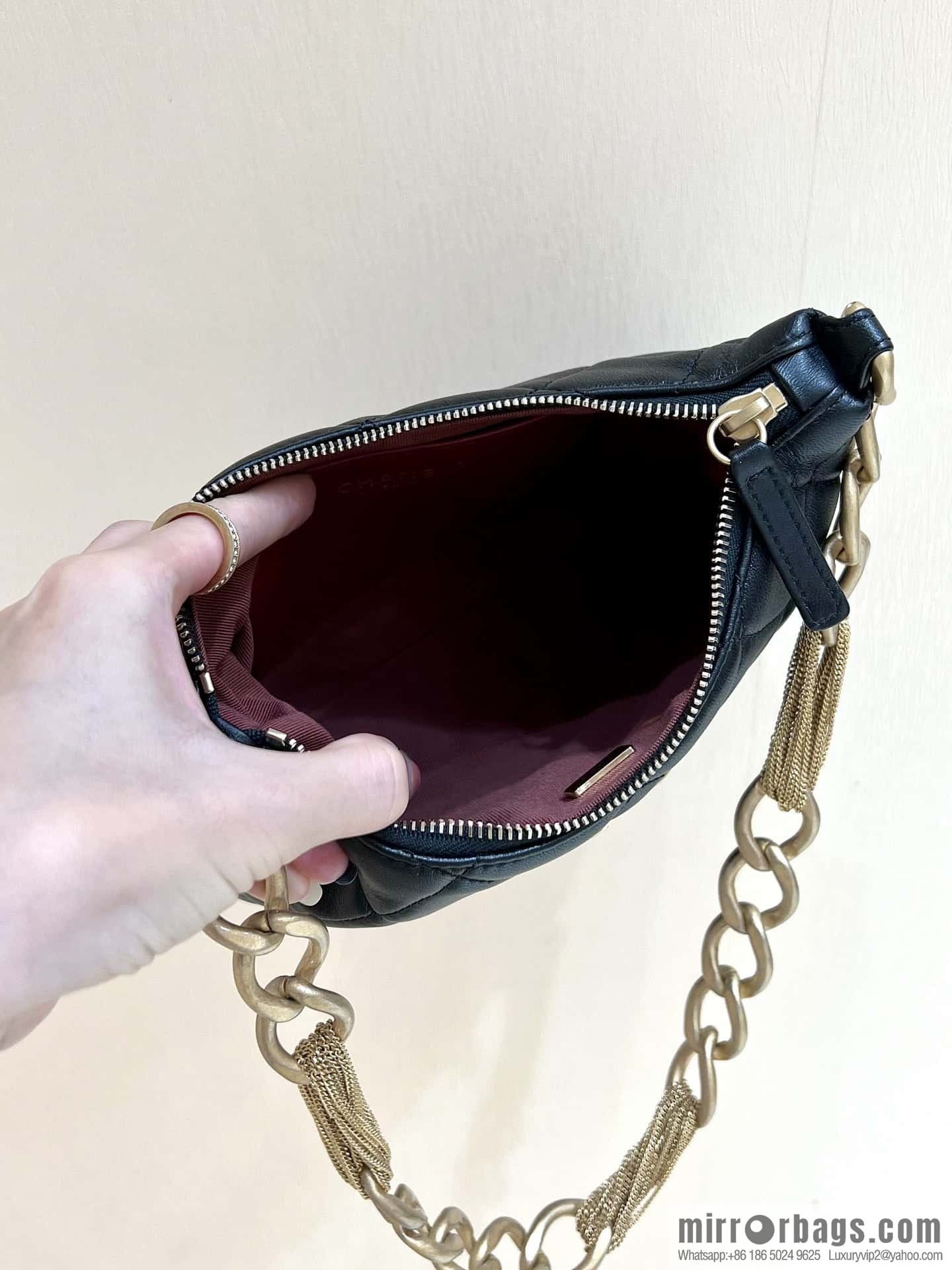 CHANEL 23A Premium Handicraft Workshop Series hobo armpit bag AS4220 black