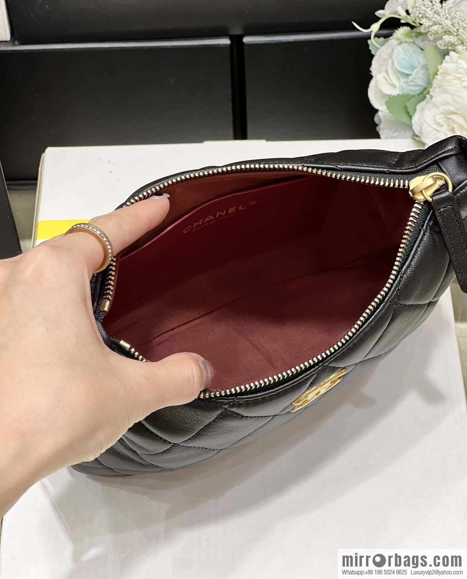 CHANEL 23A Premium Handicraft Workshop Series hobo armpit bag AS4220 black