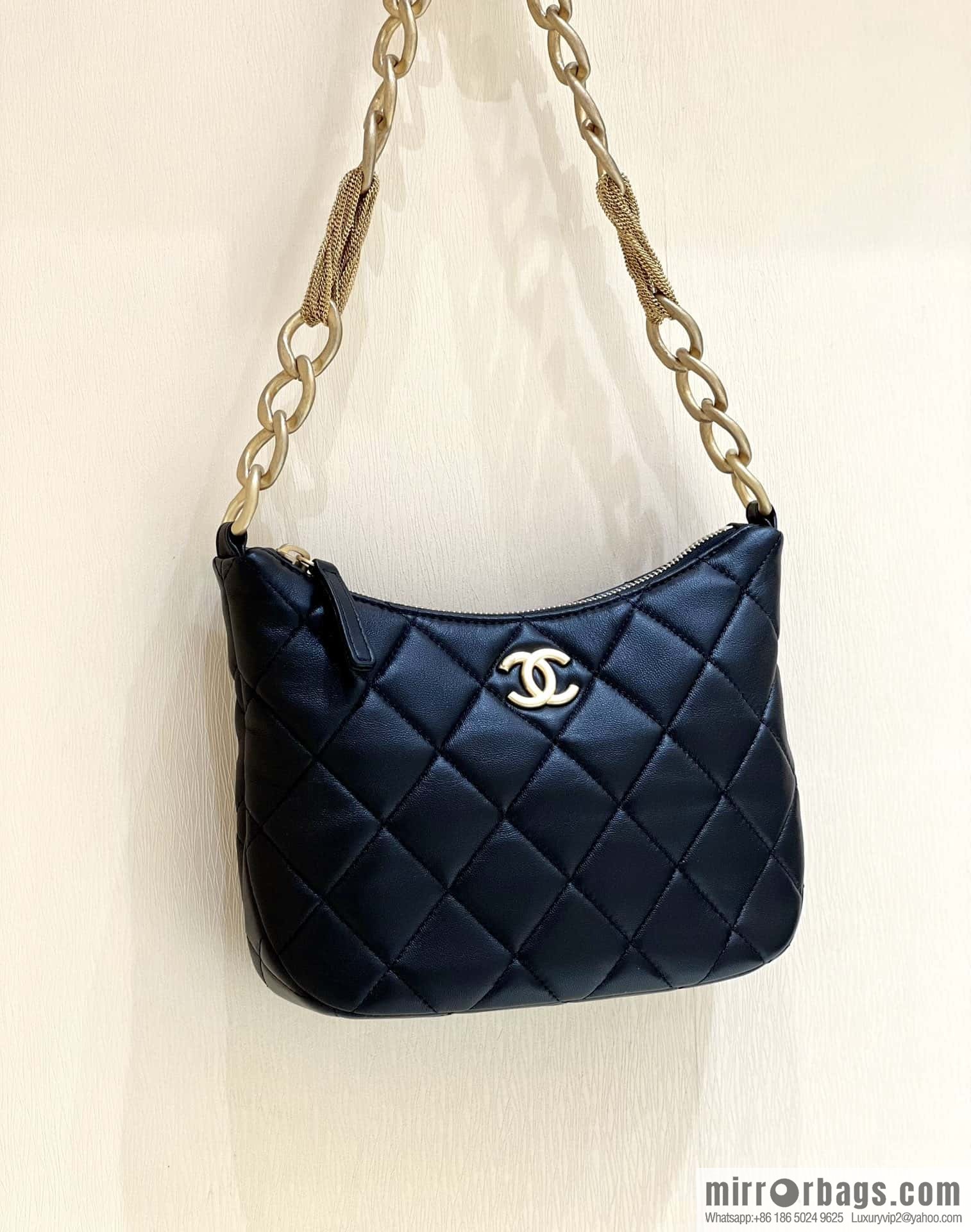 CHANEL 23A Premium Handicraft Workshop Series hobo armpit bag AS4220 black