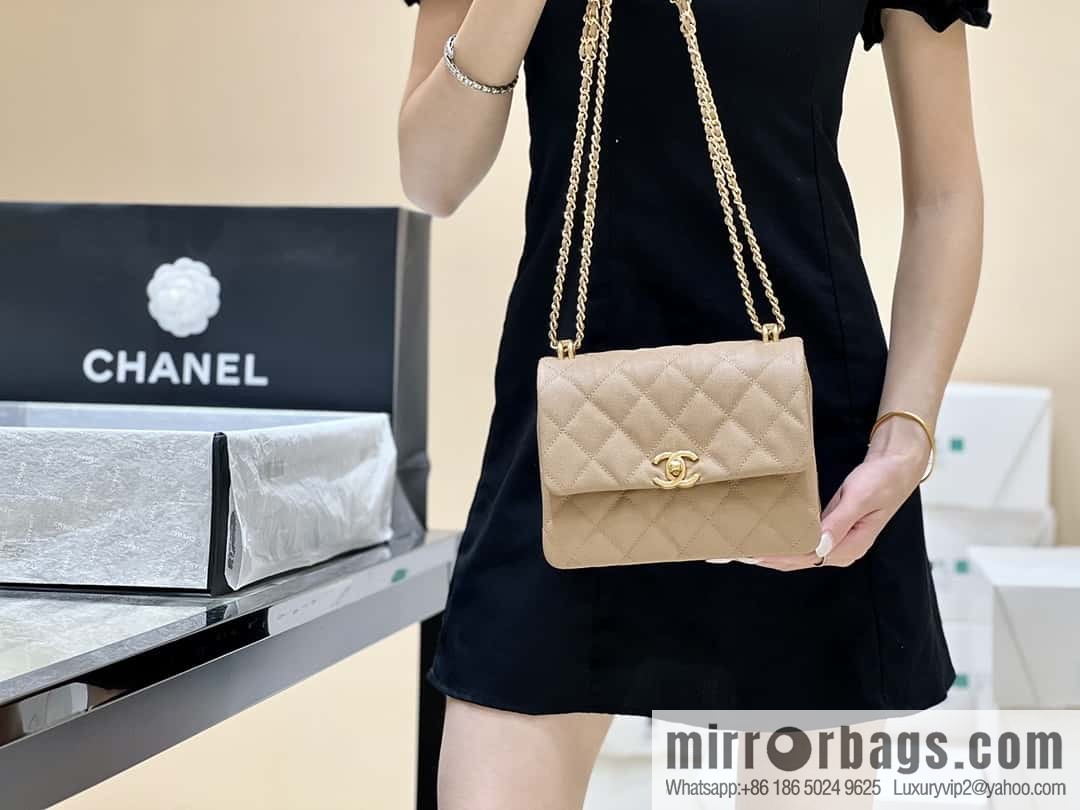 CHANEL 22k autumn and winter high-end ready-to-wear series, lychee leather square fat AS3580 milk tea color