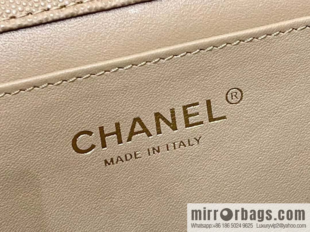 CHANEL 22k autumn and winter high-end ready-to-wear series, lychee leather square fat AS3580 milk tea color