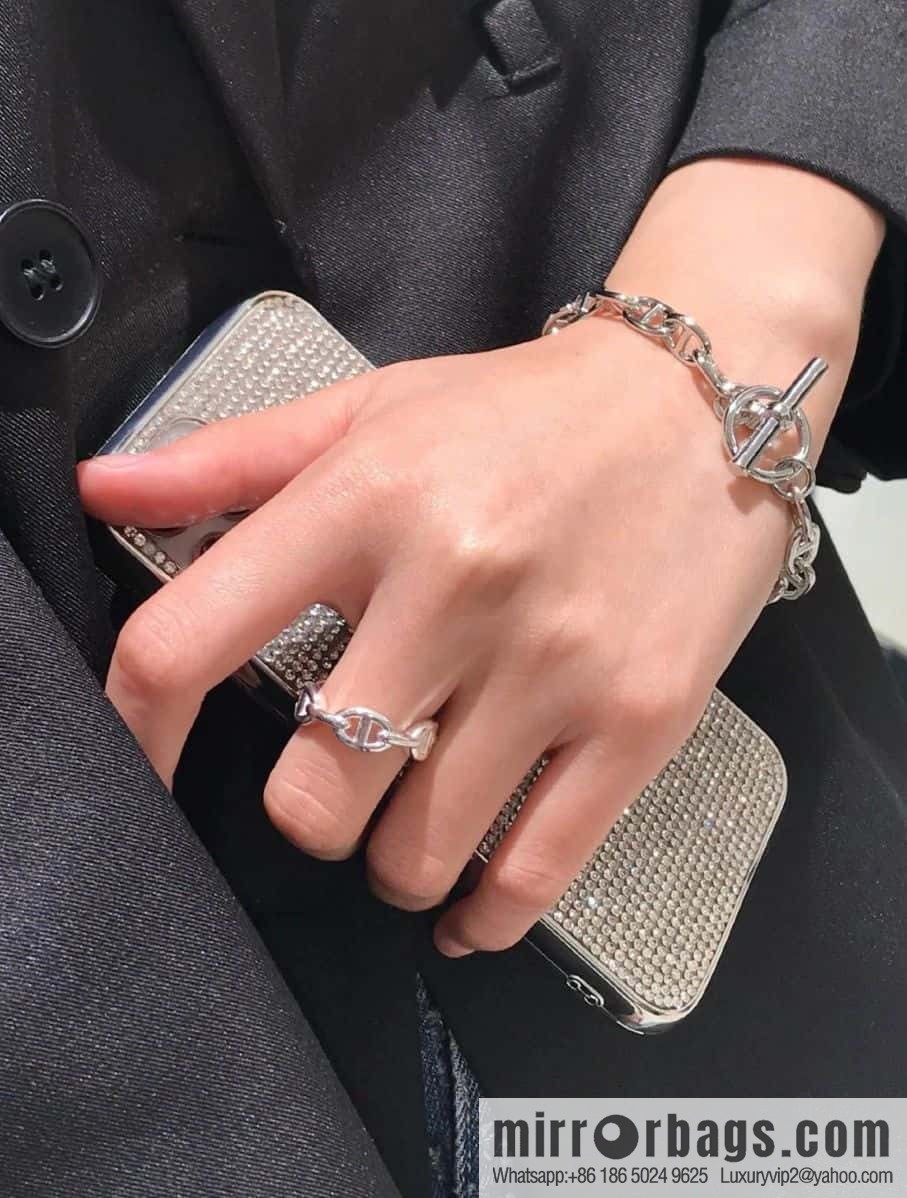 Narrow version, new ☑️ Hermès HERMES pig nose OT bracelet