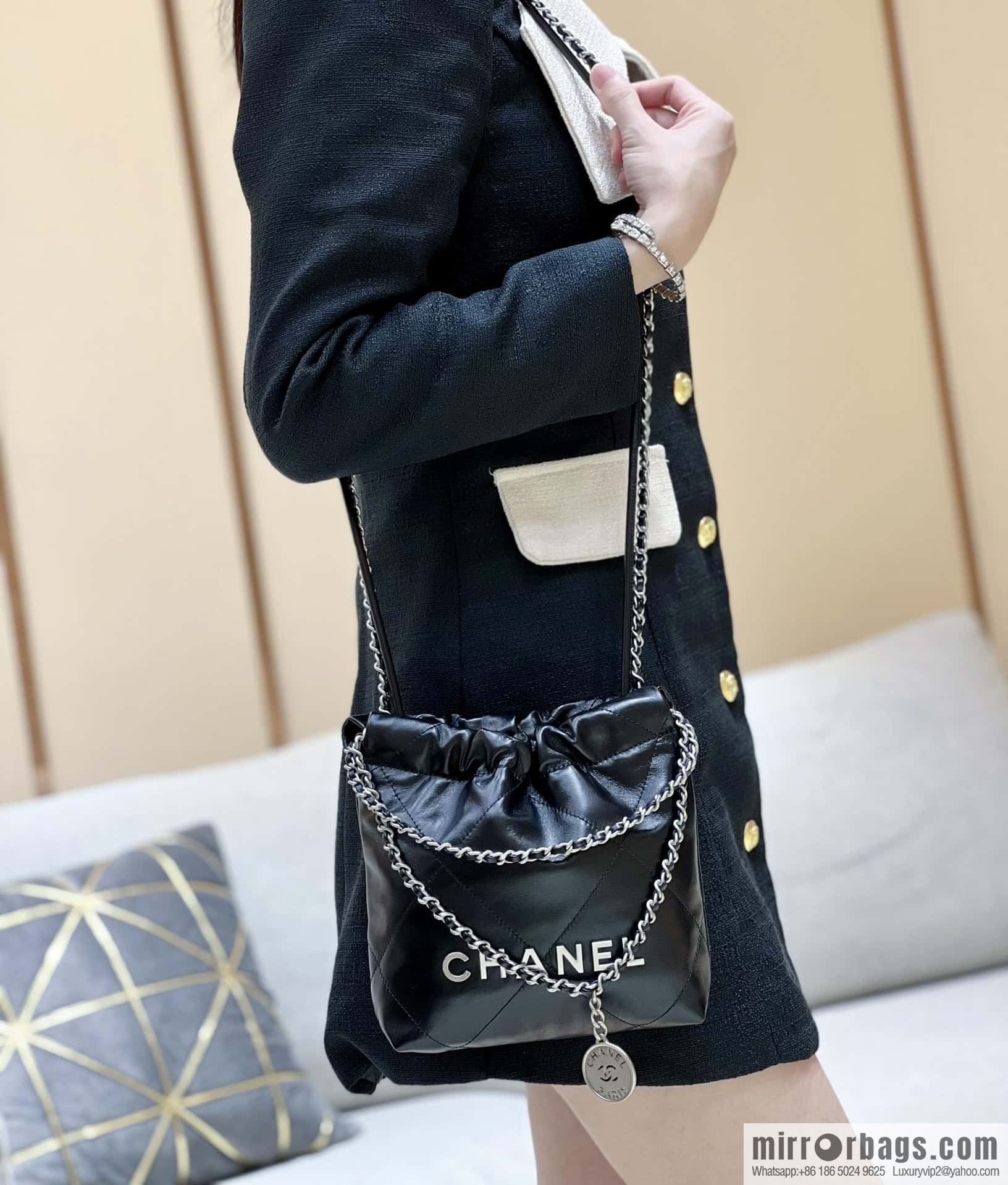 CHANEL 23S spring and summer series mini 22 bags AS3980 black