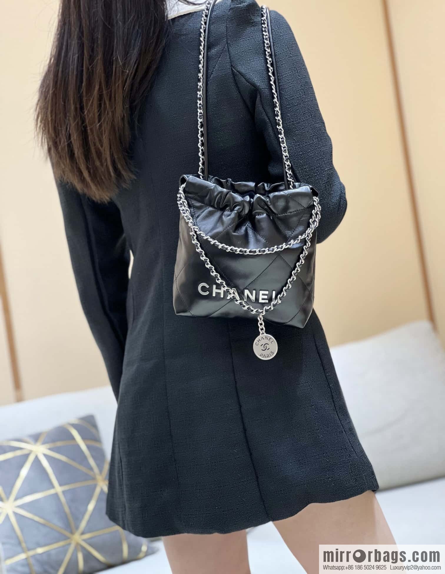 CHANEL 23S spring and summer series mini 22 bags AS3980 black
