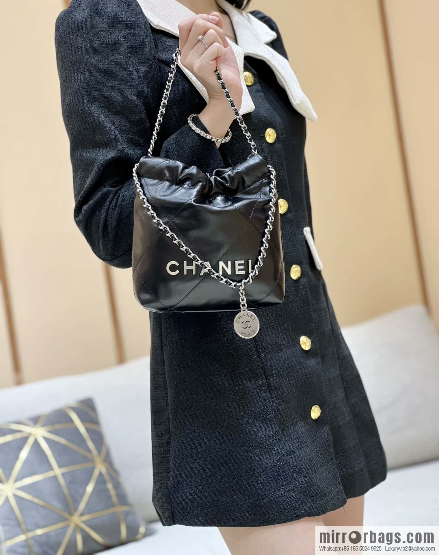 CHANEL 23S spring and summer series mini 22 bags AS3980 black