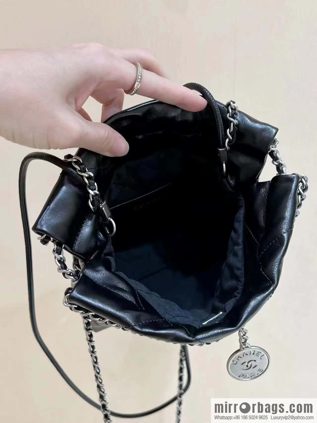 CHANEL 23S spring and summer series mini 22 bags AS3980 black