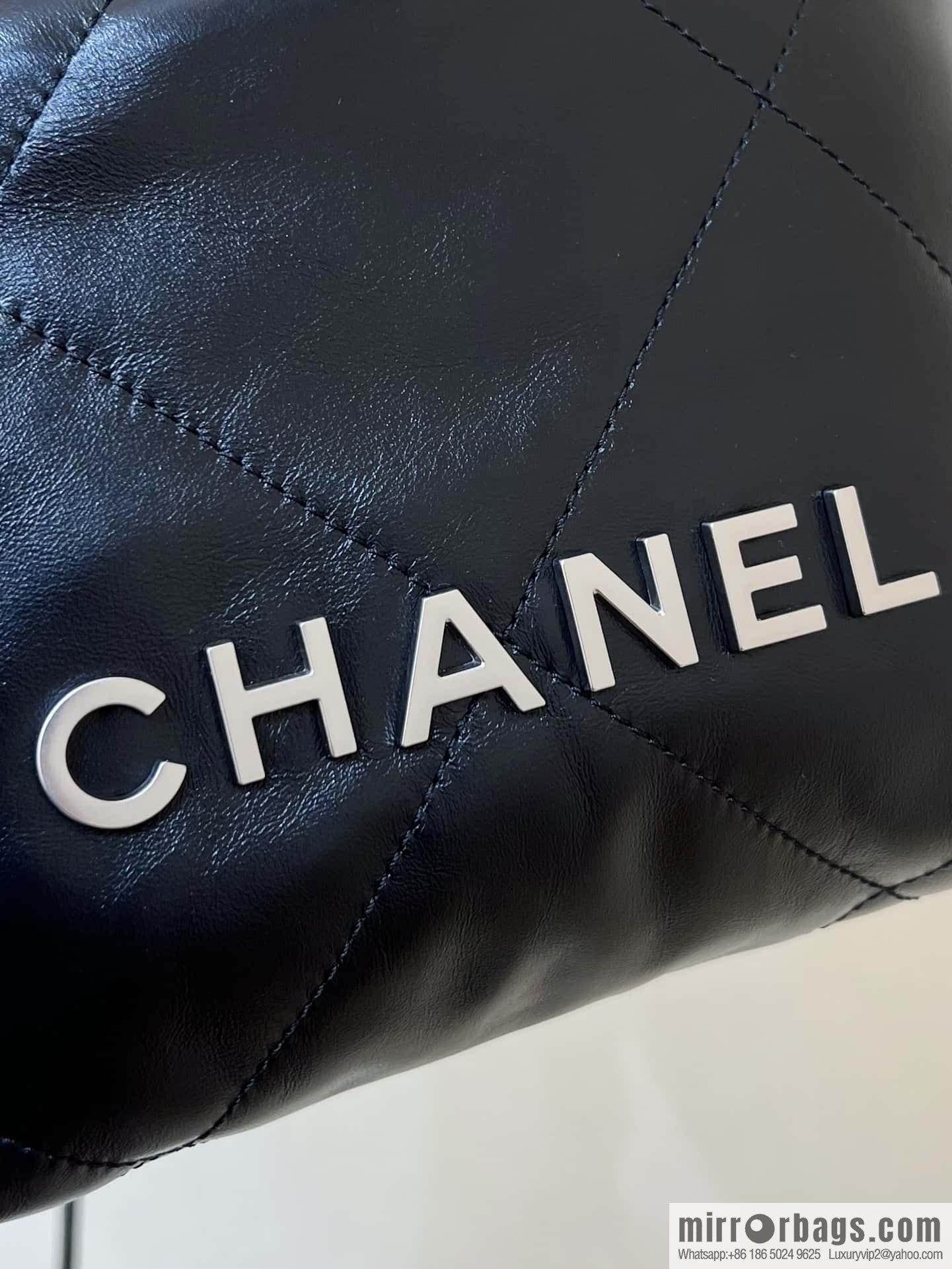CHANEL 23S spring and summer series mini 22 bags AS3980 black