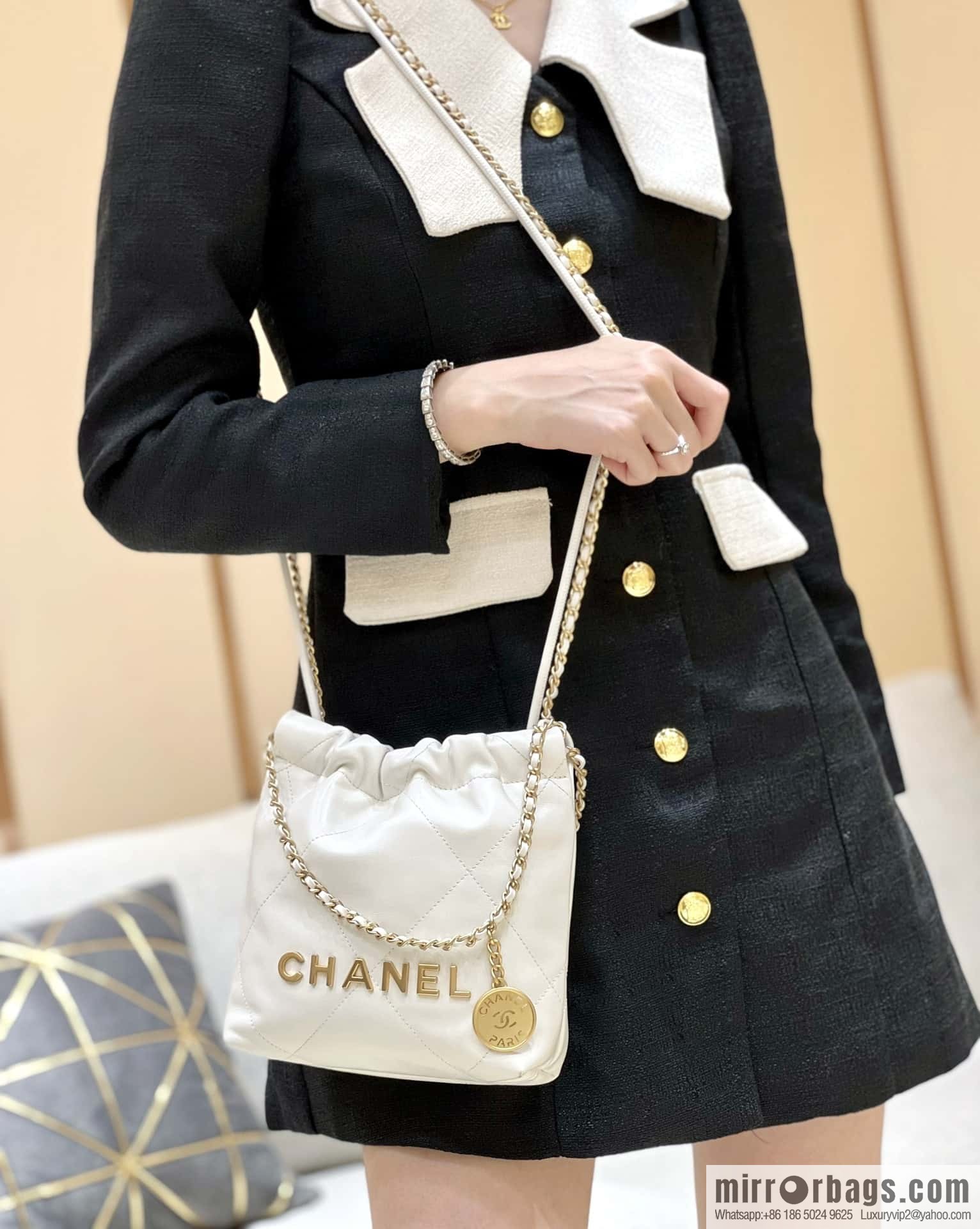 CHANEL 23S spring and summer series mini 22 bags AS3980 white