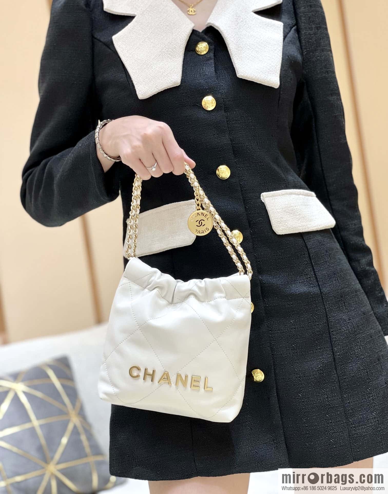 CHANEL 23S spring and summer series mini 22 bags AS3980 white
