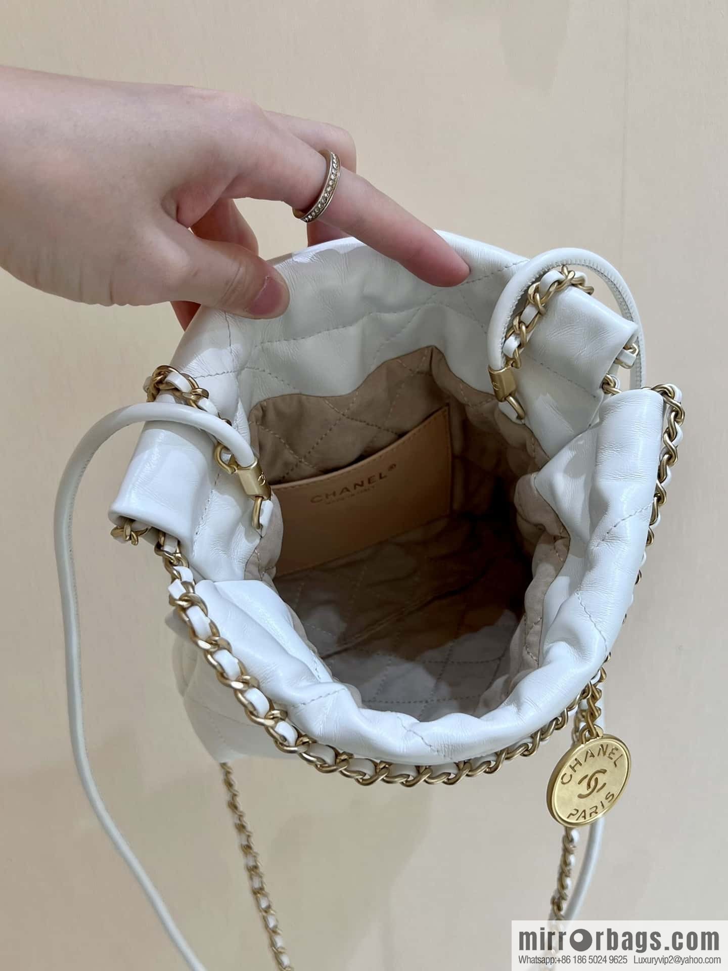 CHANEL 23S spring and summer series mini 22 bags AS3980 white