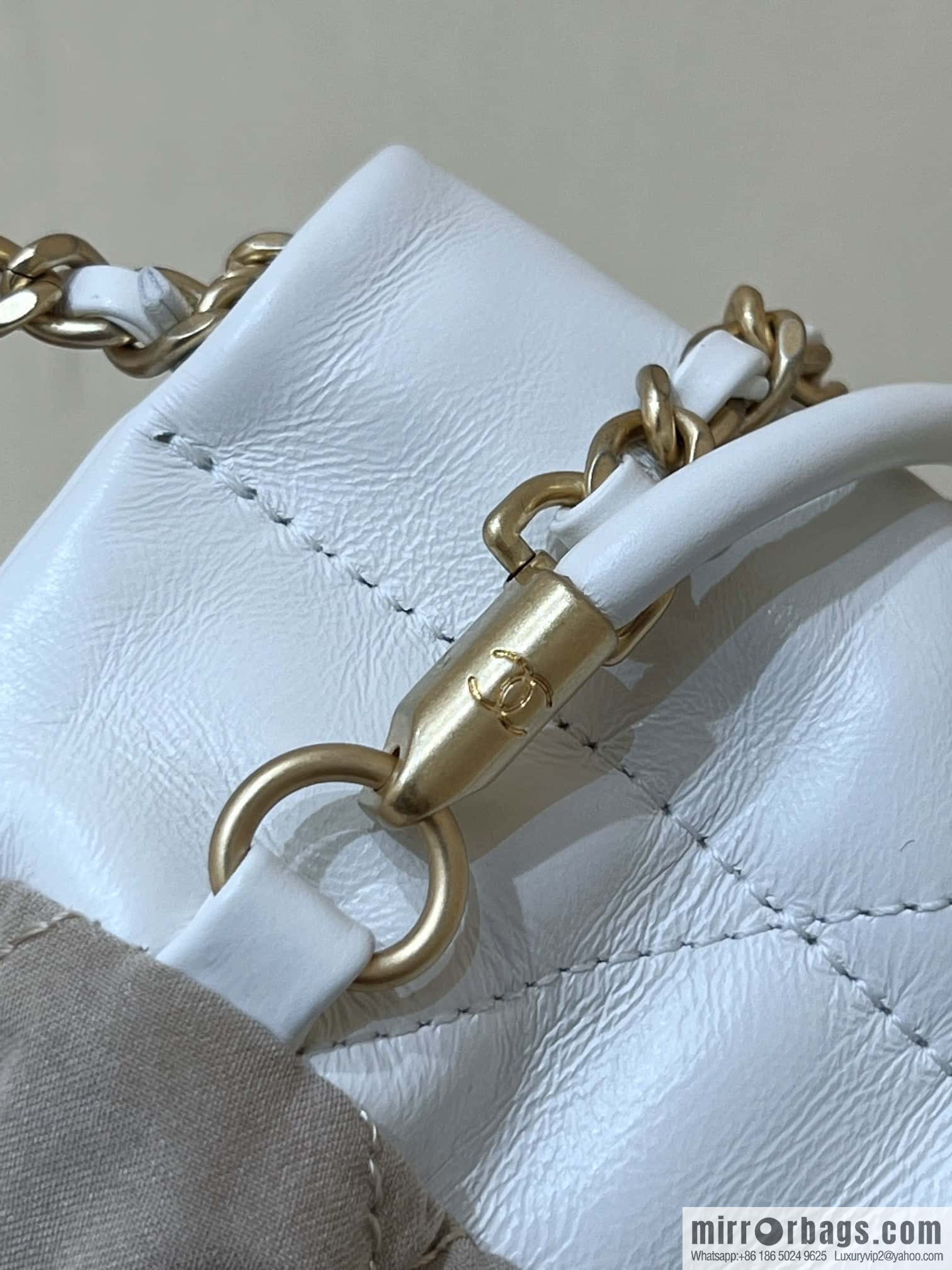 CHANEL 23S spring and summer series mini 22 bags AS3980 white