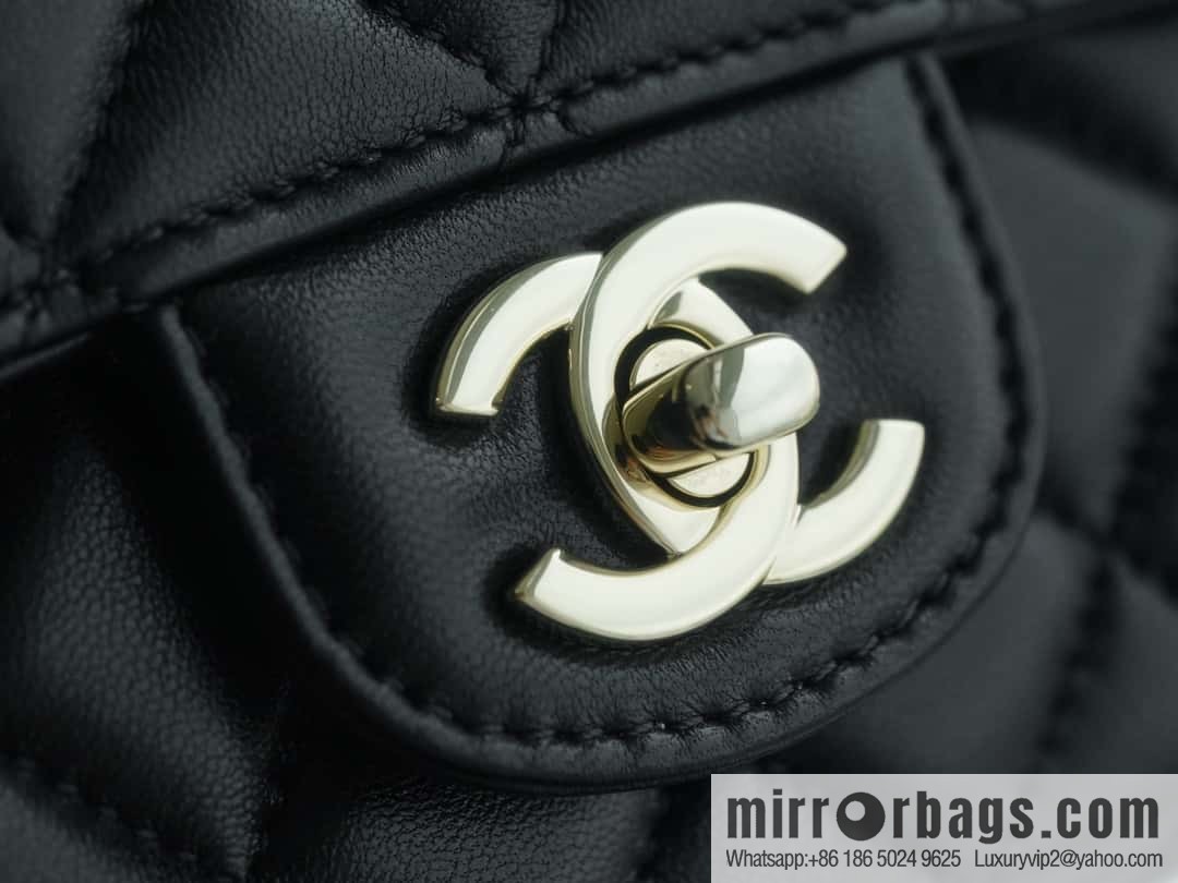 CHANEL 23A rhinestone handle cf medium black AS4141