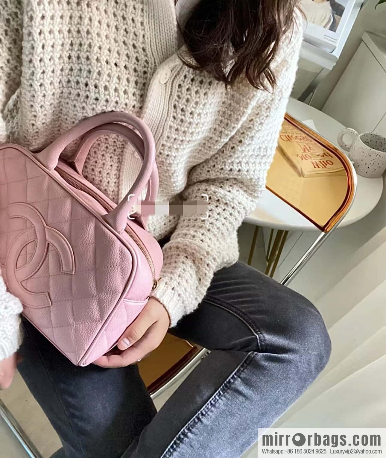 CHANEL CNNe same hot medieval bowling bag A20996 pink