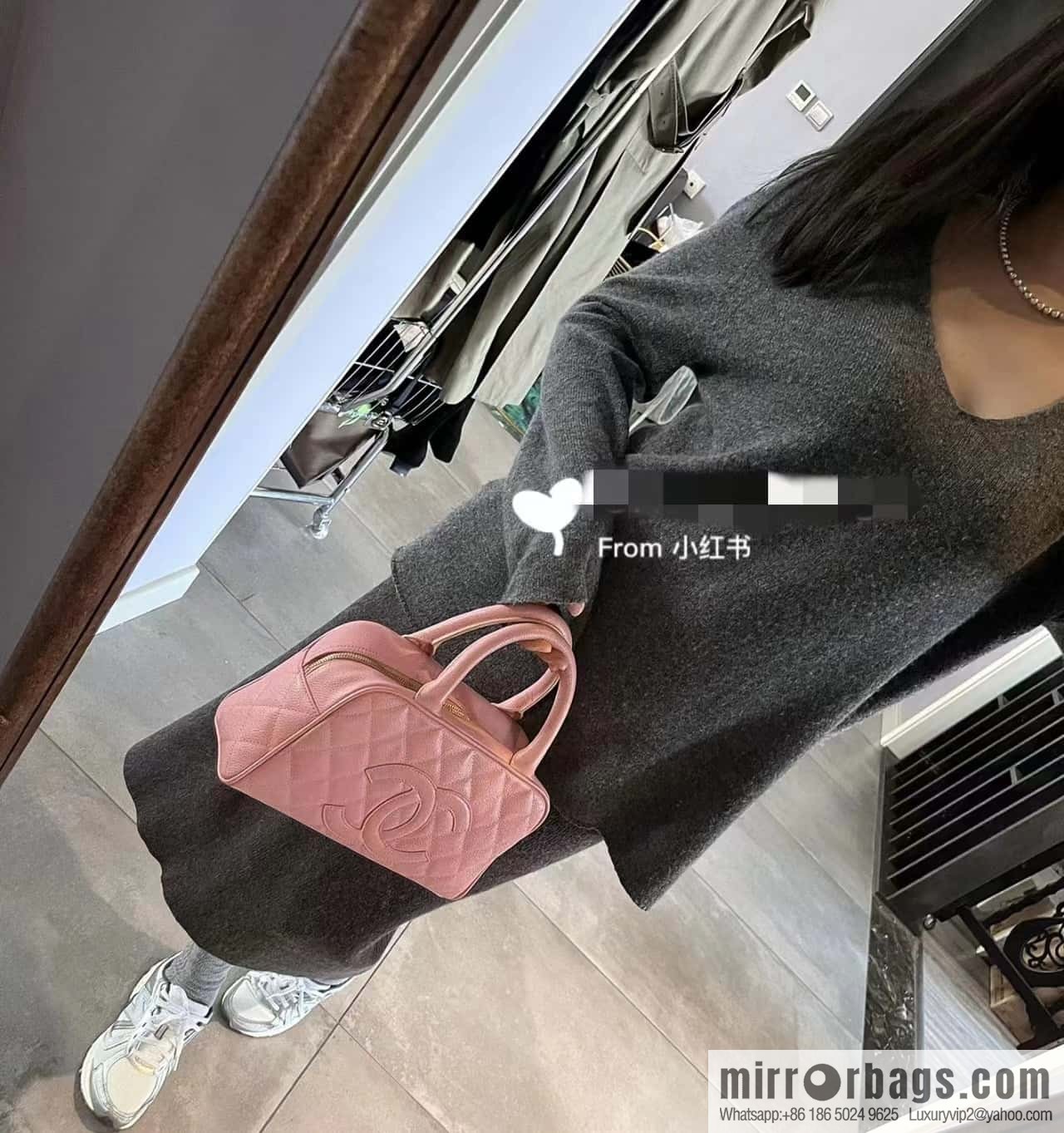 CHANEL CNNe same hot medieval bowling bag A20996 pink