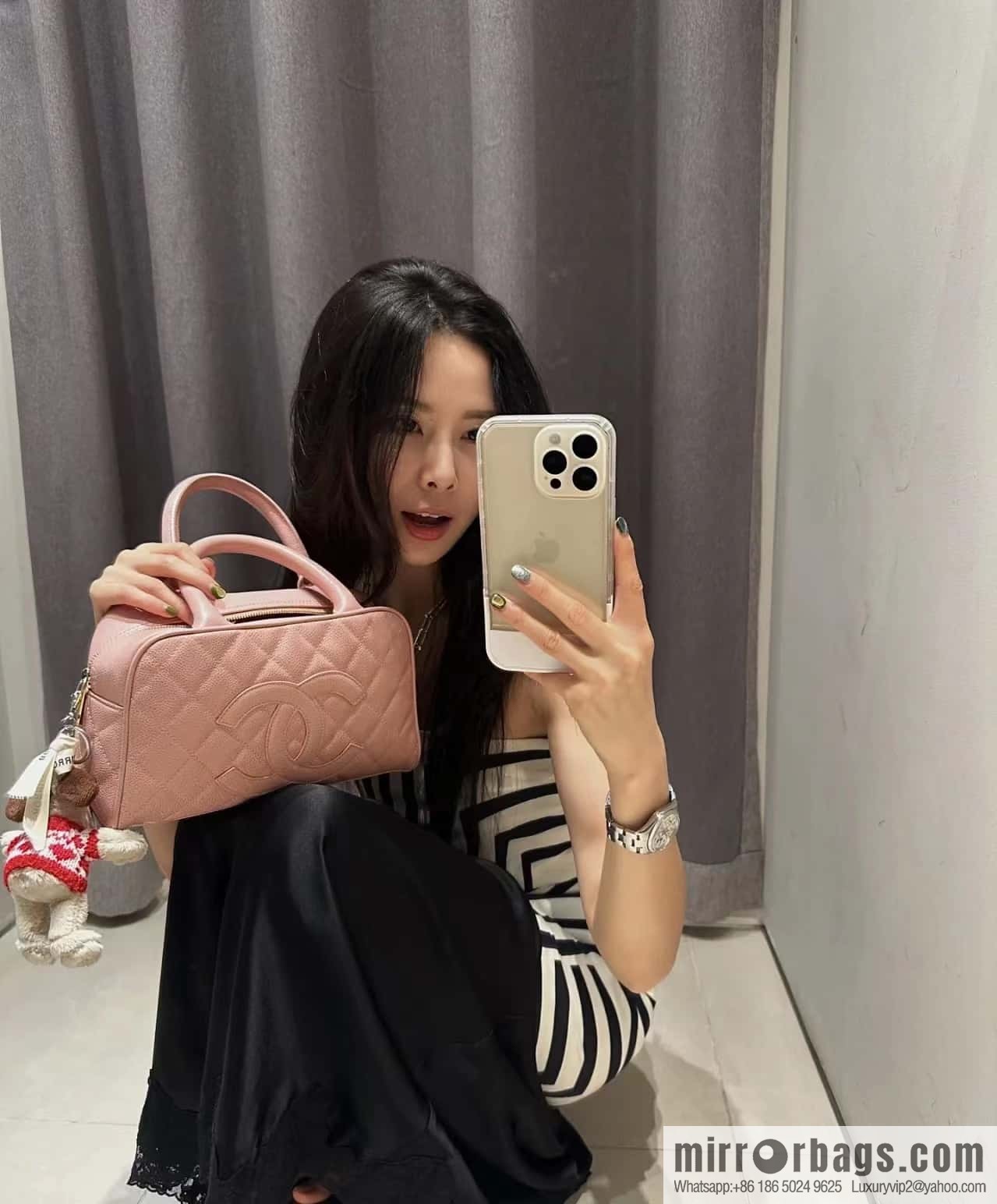 CHANEL CNNe same hot medieval bowling bag A20996 pink