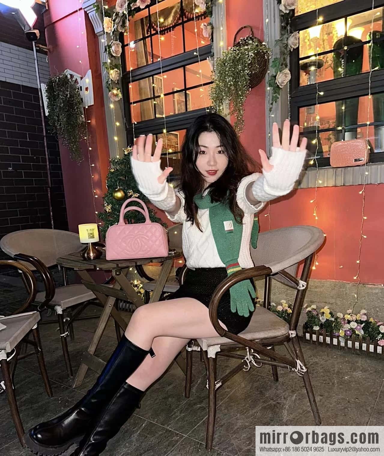 CHANEL CNNe same hot medieval bowling bag A20996 pink