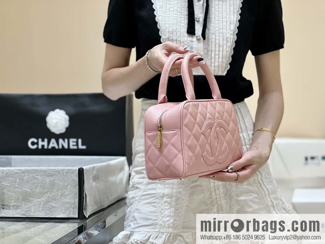 CHANEL CNNe same hot medieval bowling bag A20996 pink