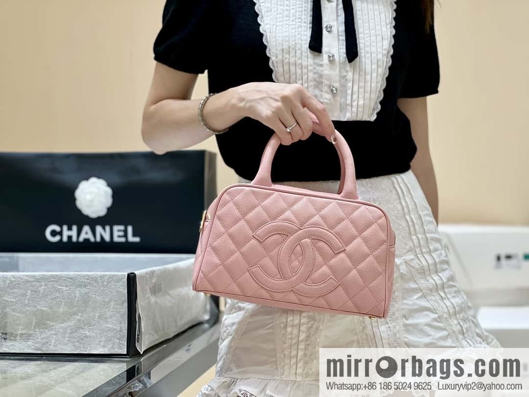 CHANEL CNNe same hot medieval bowling bag A20996 pink