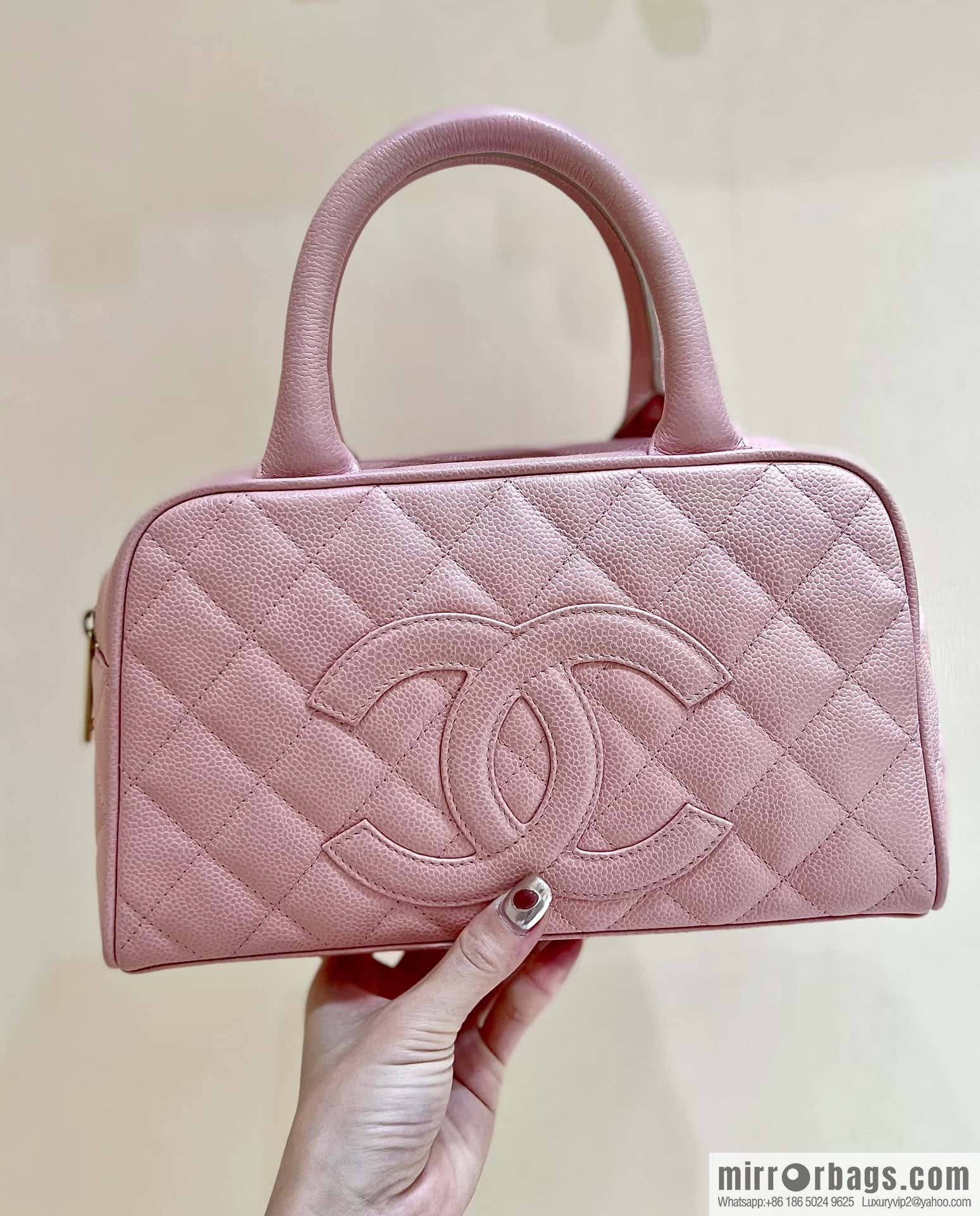 CHANEL CNNe same hot medieval bowling bag A20996 pink