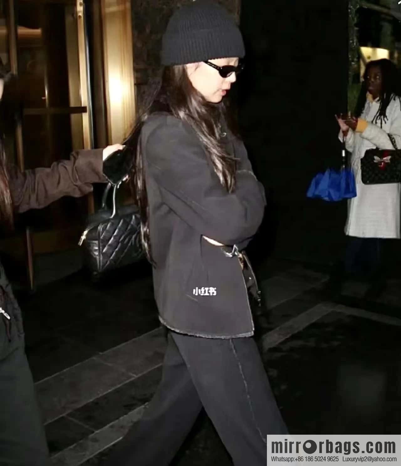 CHANEL CNNe same hot medieval bowling bag A20996 black