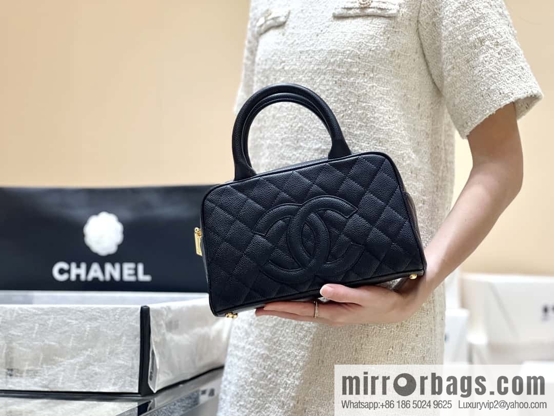 CHANEL CNNe same hot medieval bowling bag A20996 black