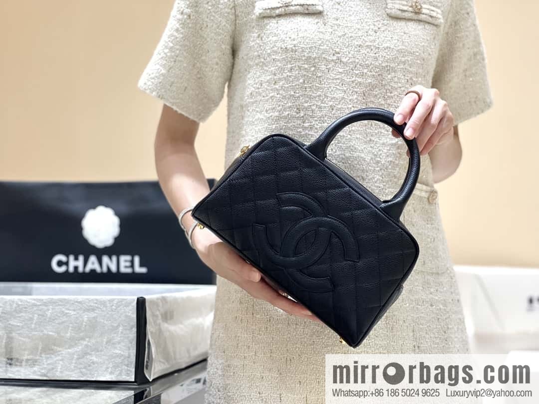 CHANEL CNNe same hot medieval bowling bag A20996 black