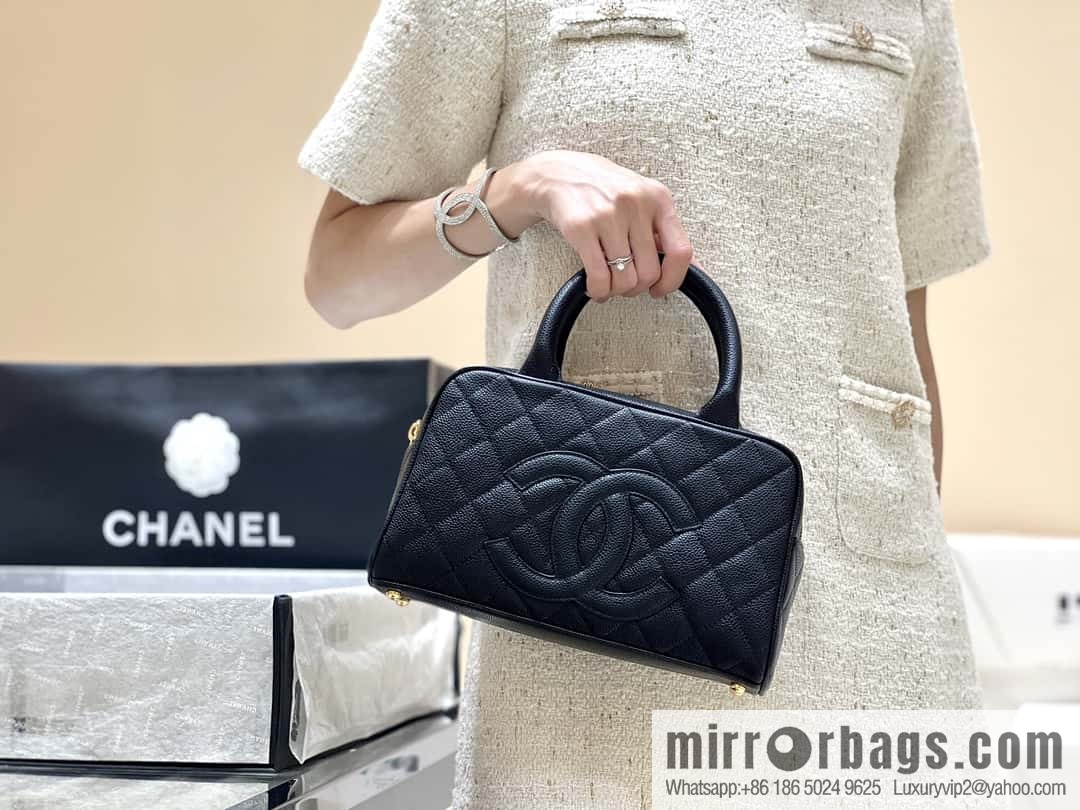 CHANEL CNNe same hot medieval bowling bag A20996 black