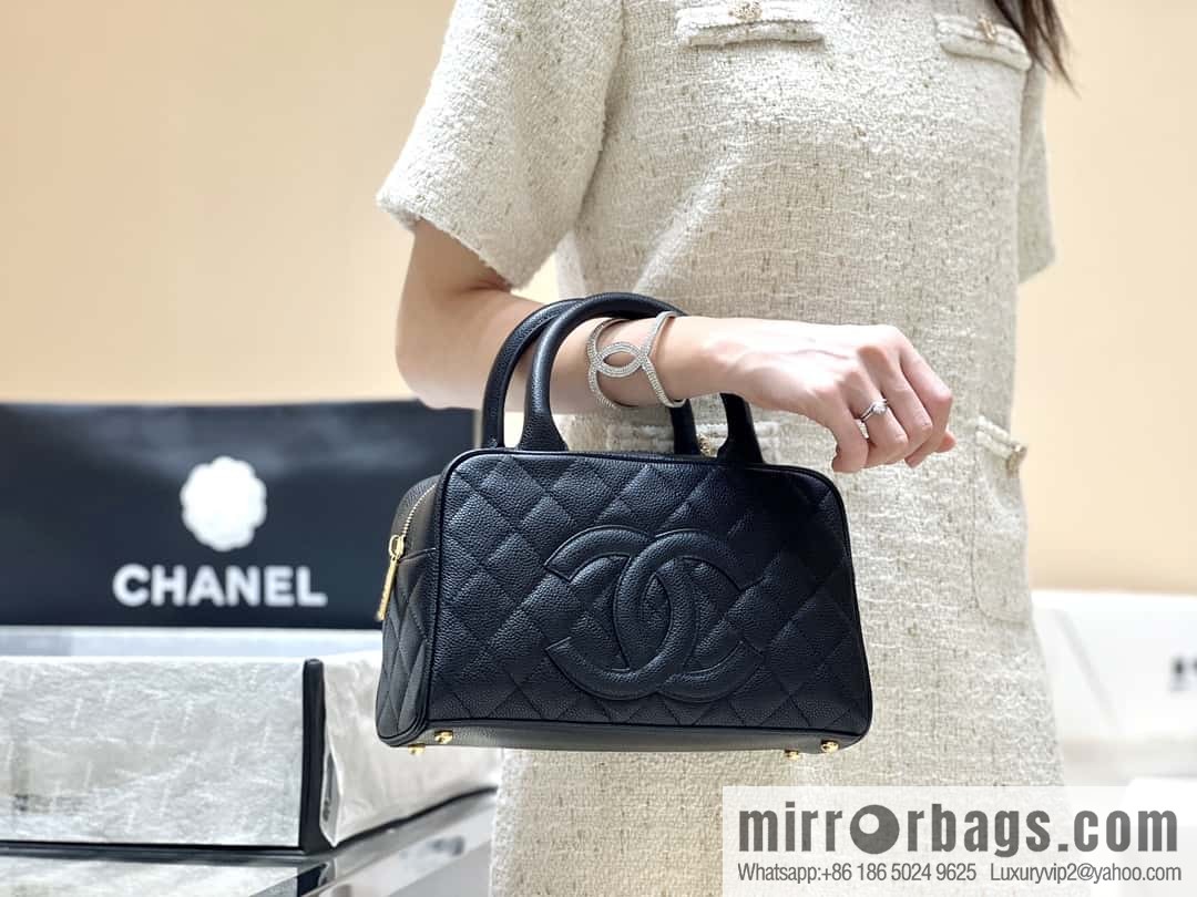 CHANEL CNNe same hot medieval bowling bag A20996 black