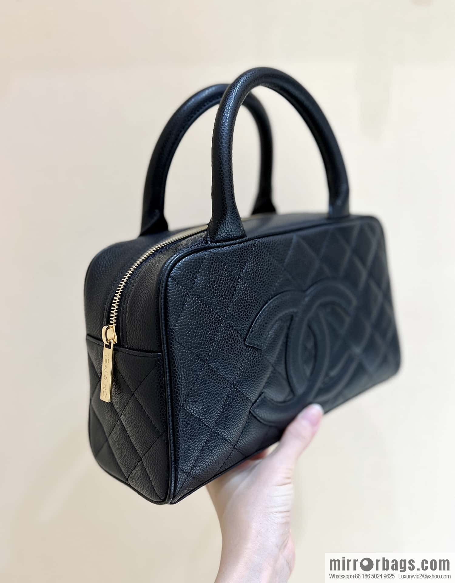 CHANEL CNNe same hot medieval bowling bag A20996 black