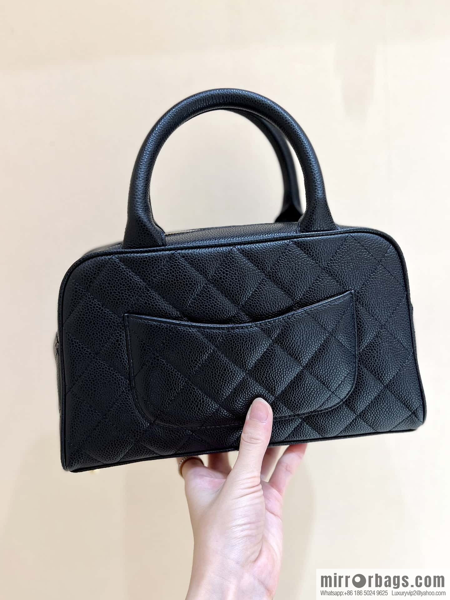 CHANEL CNNe same hot medieval bowling bag A20996 black