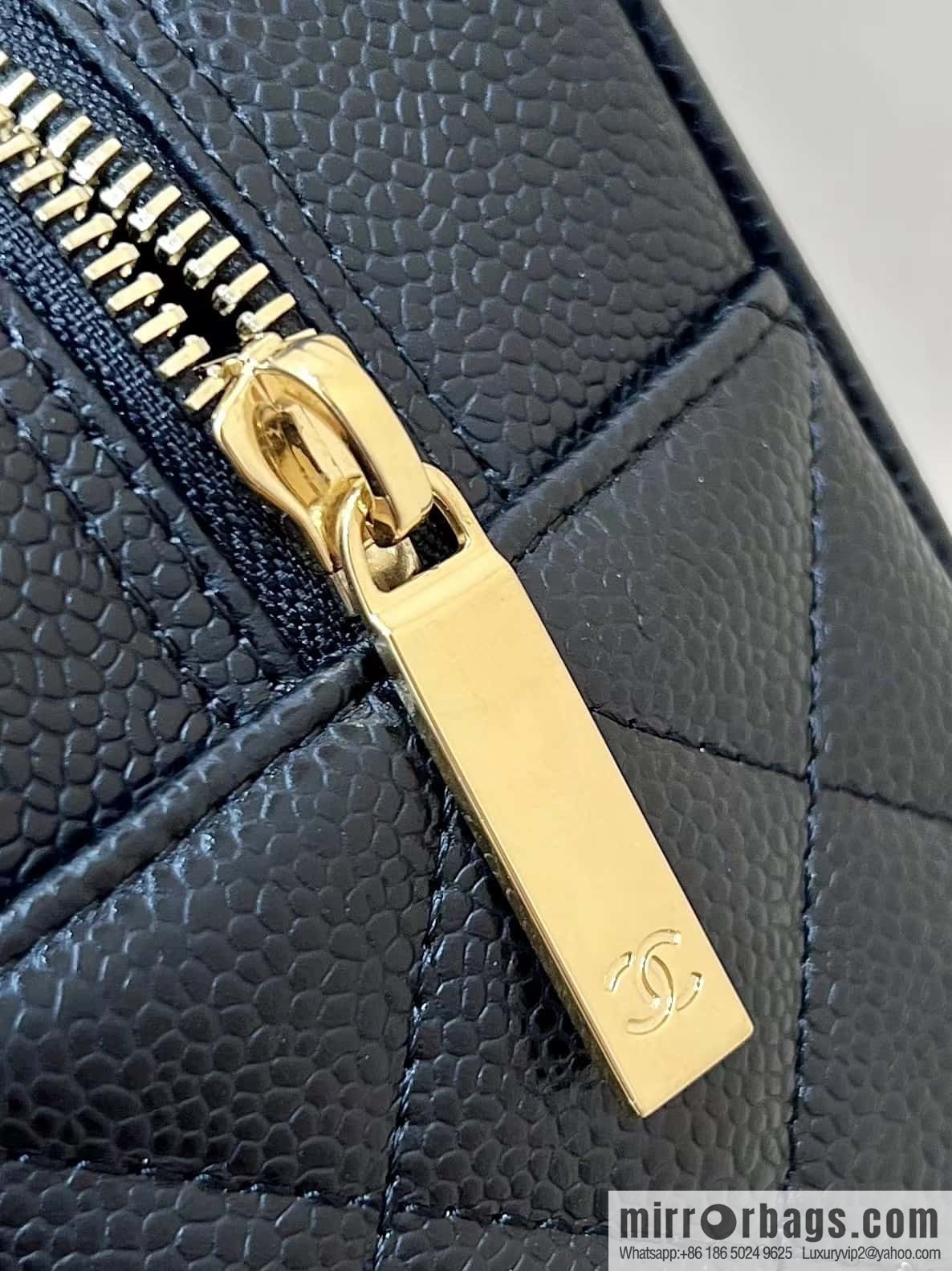 CHANEL CNNe same hot medieval bowling bag A20996 black