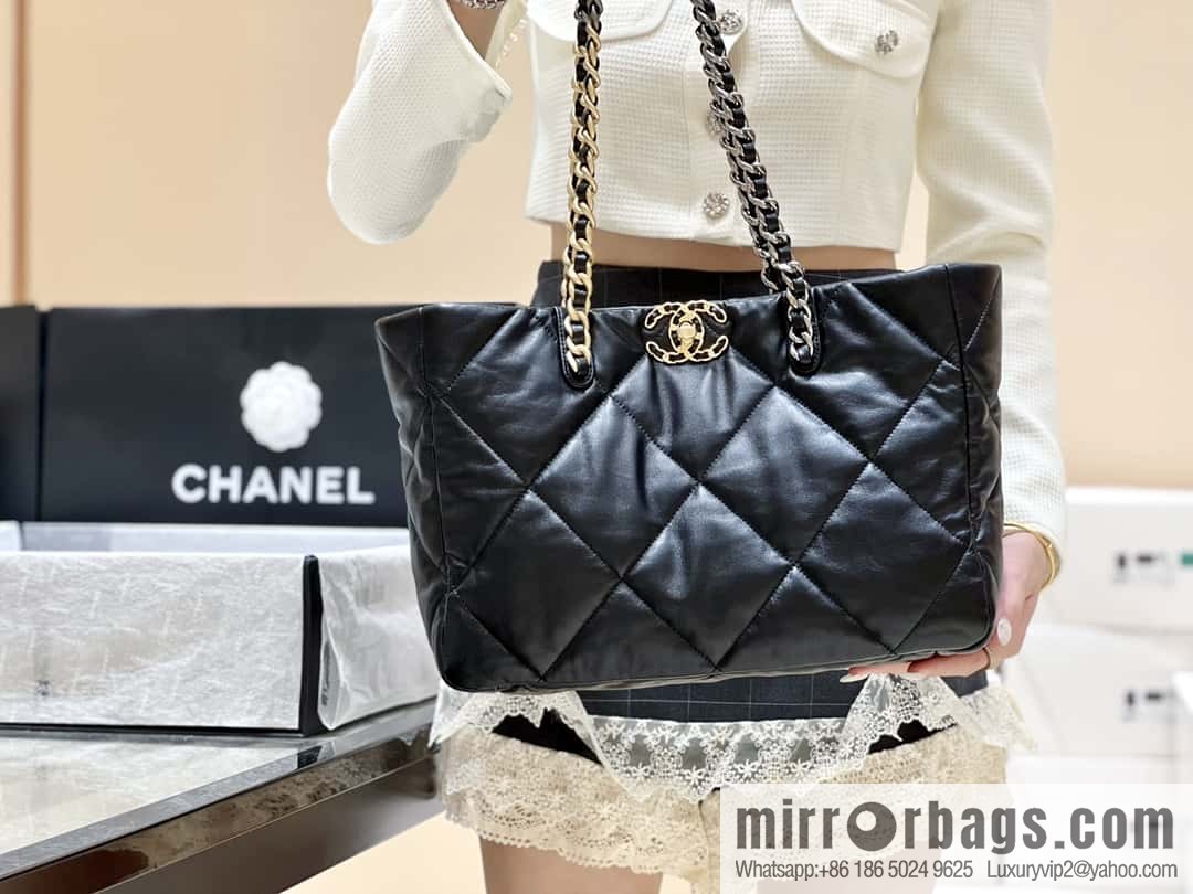CHANEL 22k autumn and winter high-end ready-to-wear series shopping bag 19 horizontal shopping bag AS3660